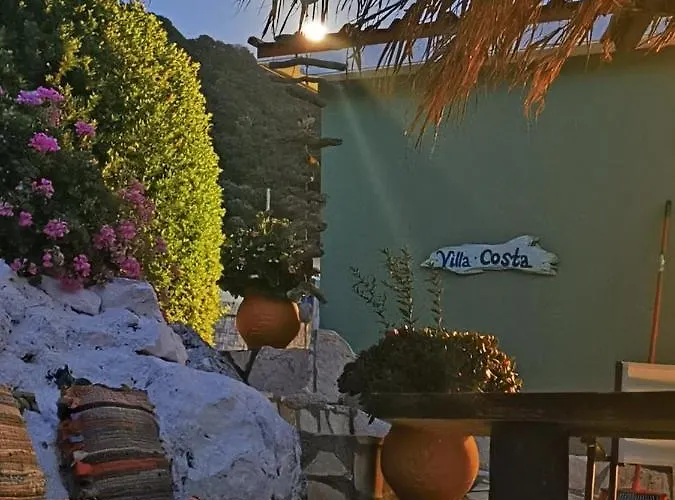 Costa Case de vacanță